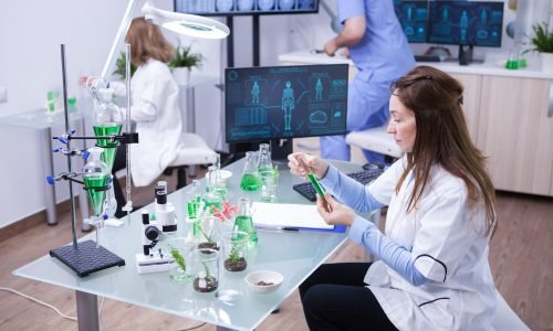 Diplomado en Biotecnológica Farmacéutica