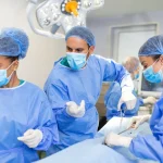 Maestria-en-Auxiliar-de-Quirofano-en-Cirugia-Estetica-Integral-1